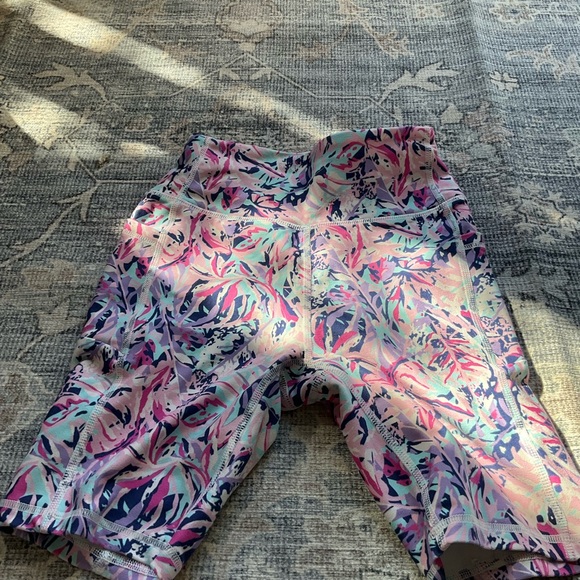 medium girls freefly shorts - Picture 9 of 13